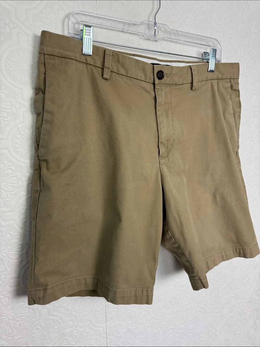 Banana Republic Aiden Shorts Men’s Size 34 Khaki Stretch Chino Casual